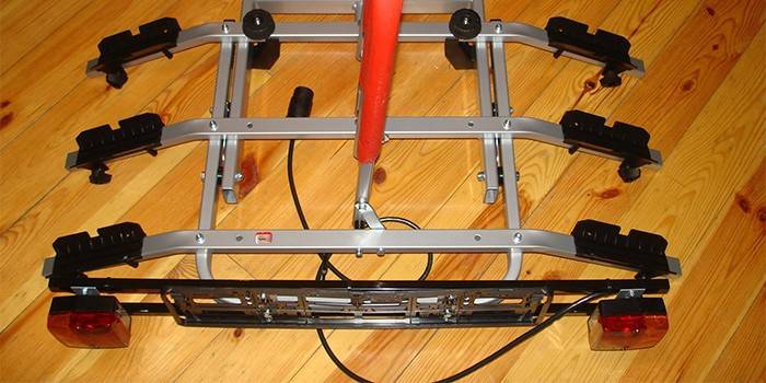 Amos Titan Model