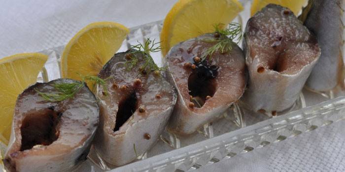 Rodajas De Pescado En Escabeche