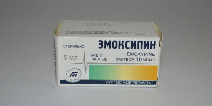 Krople do oczu Emoksypina w opakowaniu
