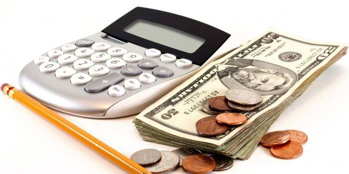 Dinero, calculadora y lápiz.