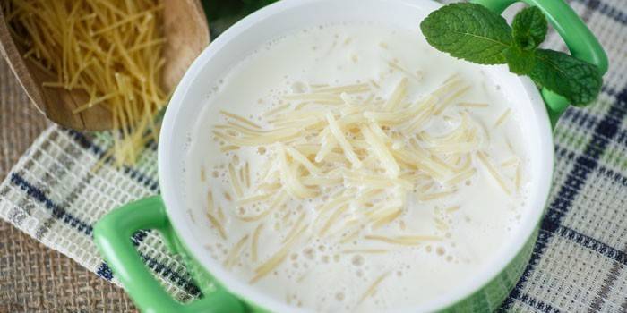 Z delikatnymi makaronami