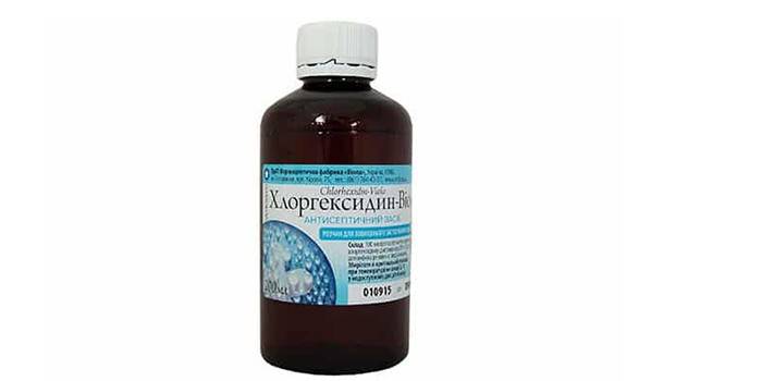 Chlorhexidínová fľaša