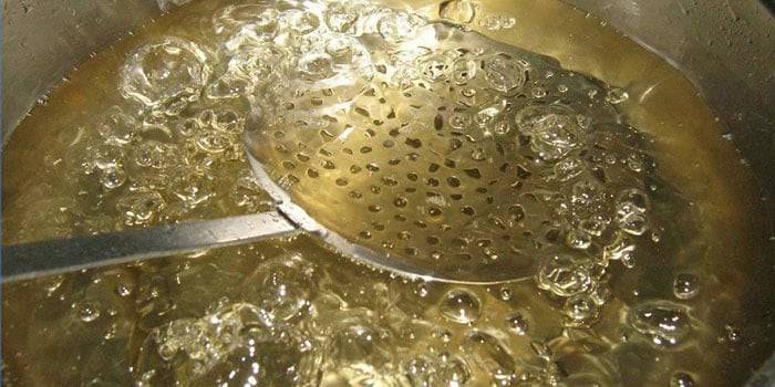 Proces varenia cukrového sirupu