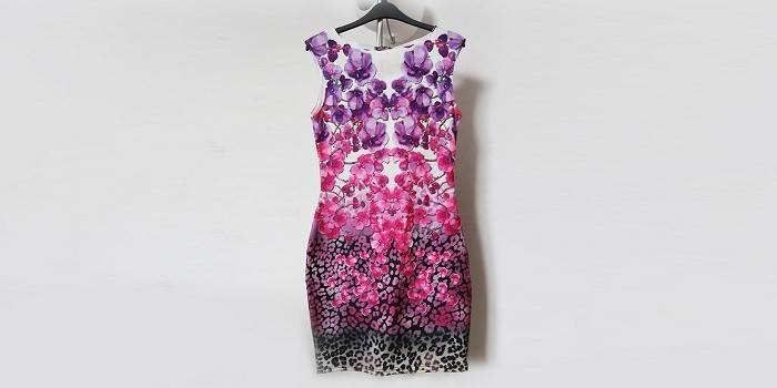 Vestido tubo floral