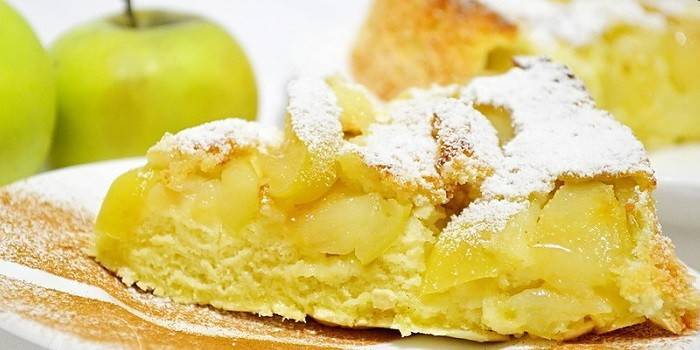 Fatia de torta de maçã