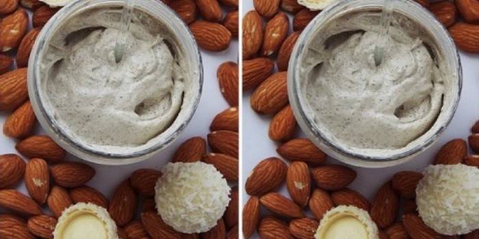 Migdałowy i gliniany peeling do twarzy