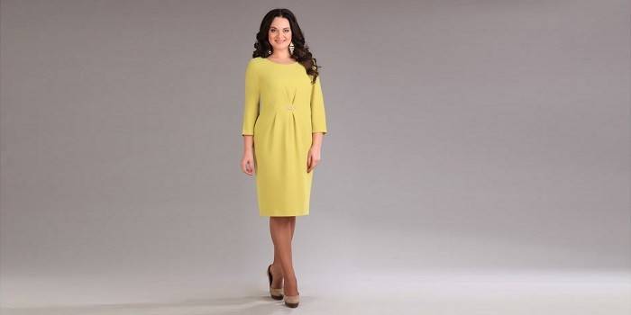 Mujer en vestido