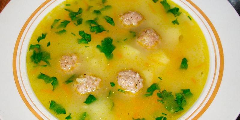 Sopa De Almôndega