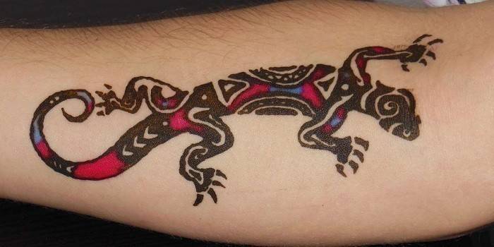 Tatuagem de mão