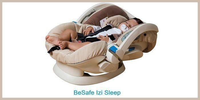 Dziecko śpi w foteliku samochodowym BeSafe Izi Sleep
