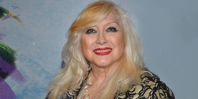 Irina Miroshnichenko z długimi włosami