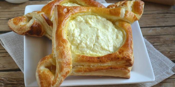 Bolo de massa folhada