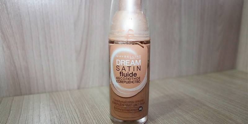 Dream Satin Fluid MAYBELLINE