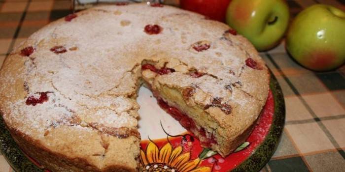 Kéfir listo masa charlotte con cerezas
