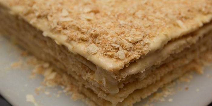 Bolo de Napoleão com creme