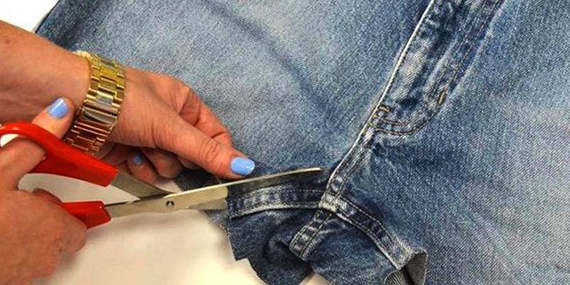 Menina bordadeiras jeans velhos