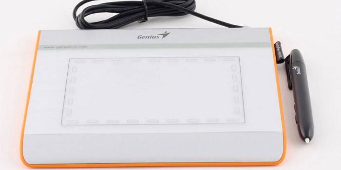 Ekonomiczny tablet graficzny Genius EasyPen i405X