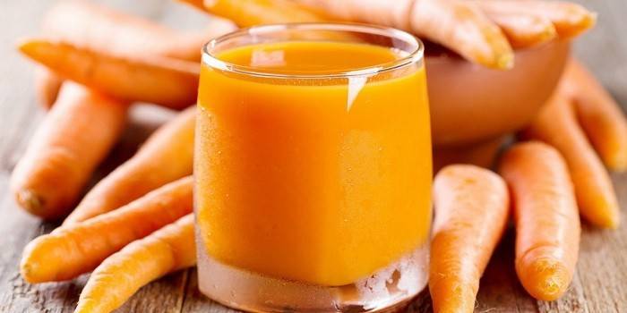 Jugo de zanahoria de levadura