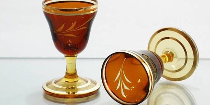 Copas de vino de colores de Egermann