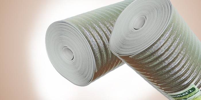 Material de isolamento térmico para os tubos Penoflex L (Lavsan)