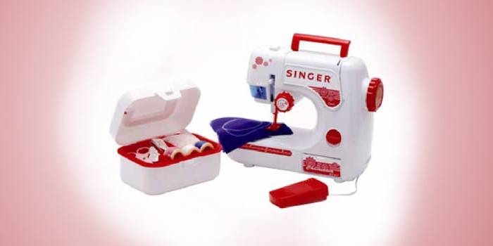 Singer младша батерия работи