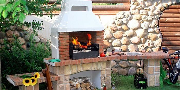 Grill z blatem, drwalem i zlewem Elite