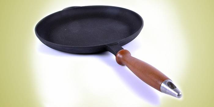 Żeliwna patelnia Seaton Ch2425D