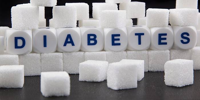 Cubos de açúcar com inscrição de diabetes