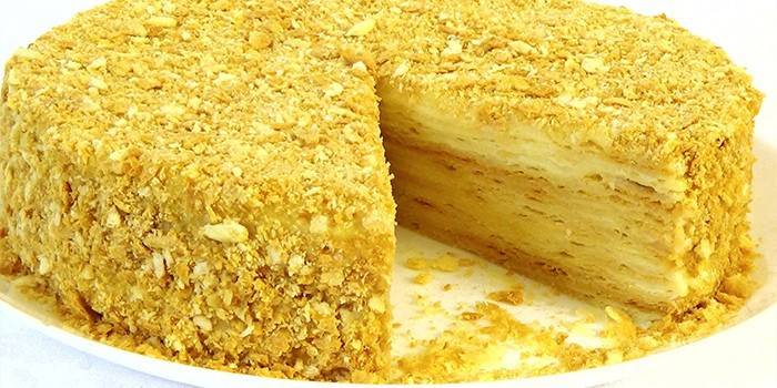 Pronto cortar bolo de Napoleão