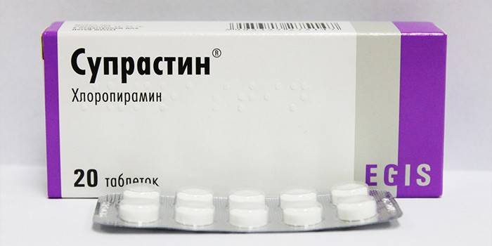 Tabletki Suprastin w opakowaniu