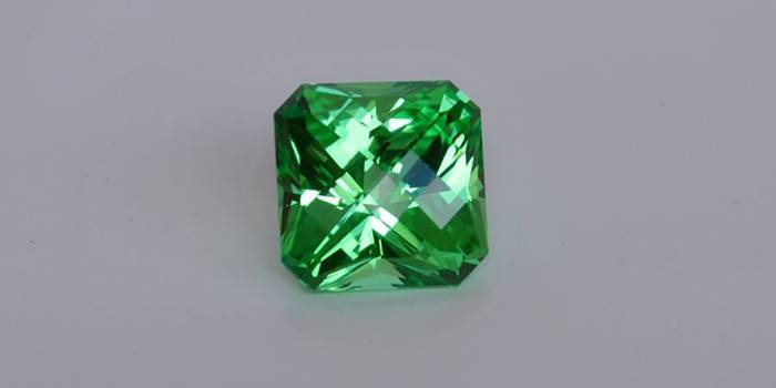 Verde facetado