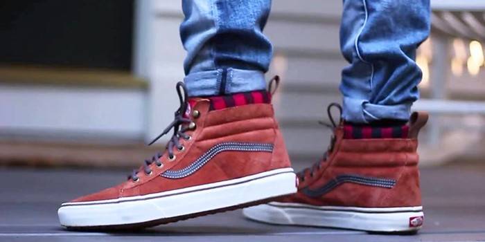 Sapatilhas Vans SK8-HI