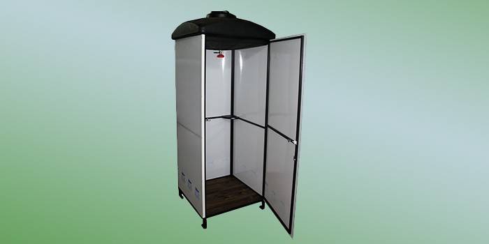 Cabine de duche para uma residência de verão