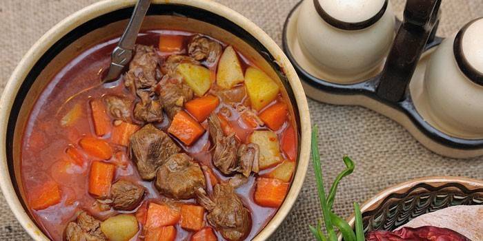 Goulash húngaro