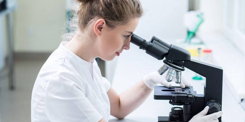 Asystent laboratoryjny