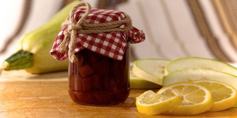 Kavanoz ve limon