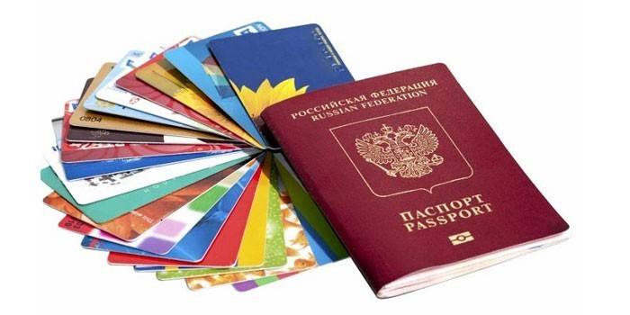 Paszport i karty kredytowe