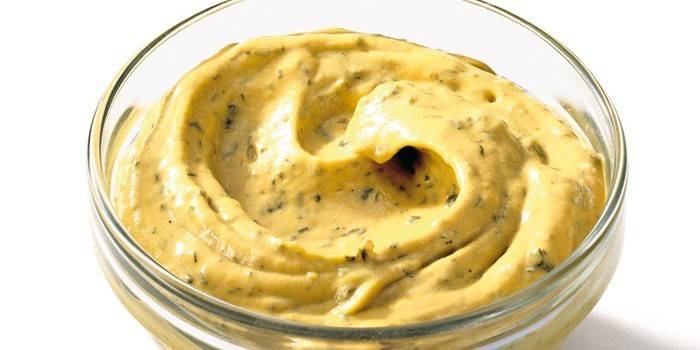 Salsa de crema de mostaza y tomillo