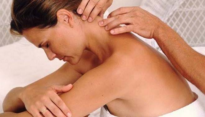 Massagem da coluna cervical