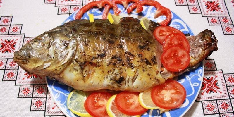 Assado com tomates