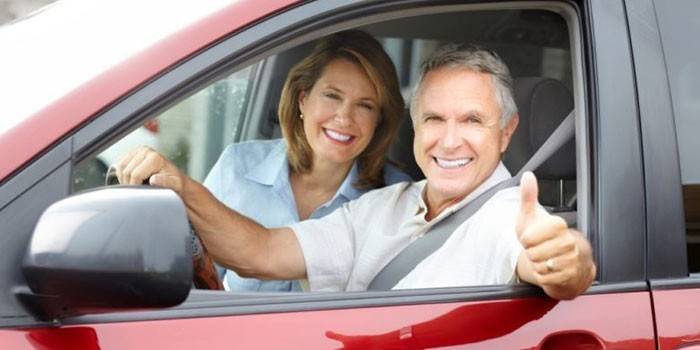 Préstamo de auto a pensionados