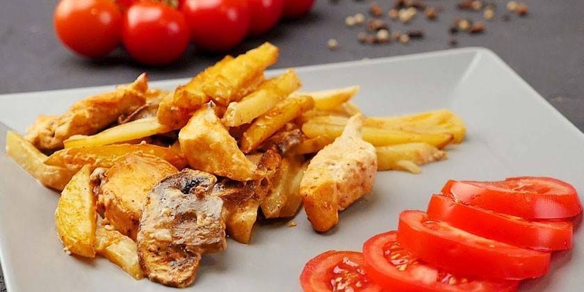 Pollo con champiñones y papas