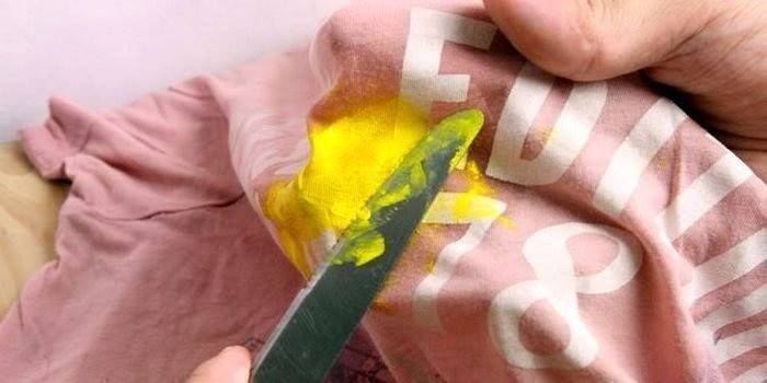 Como remover manchas de tinta das roupas