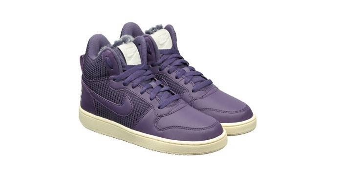 Roxo por Nike COURT BOROUGH SE
