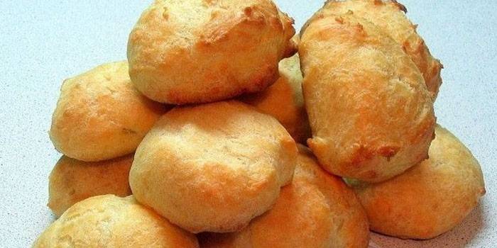 Syrové profiteroly