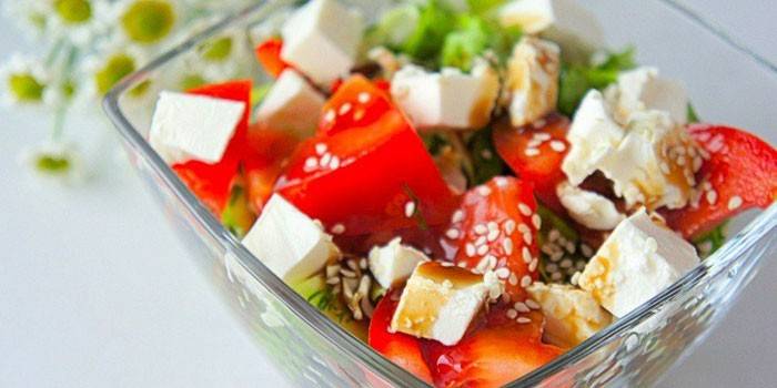 Prato de Tomate com Queijo Grego