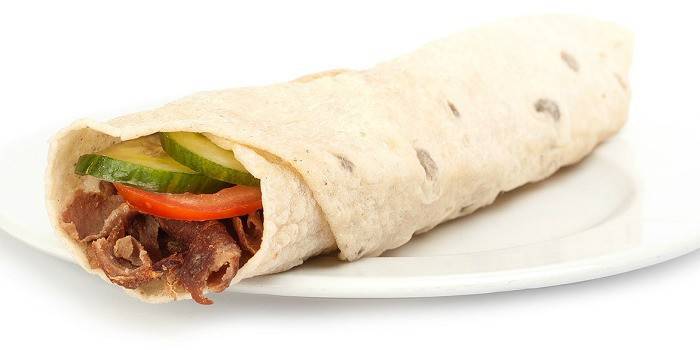 Shawarma faszerowana warzywami i wołowiną