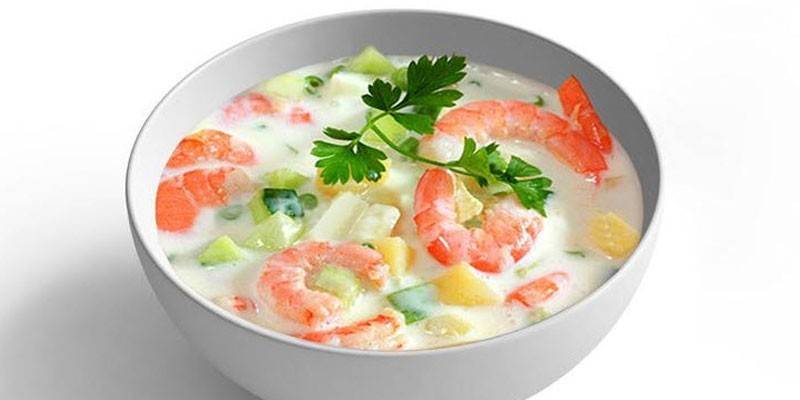 Sopa de camarão frio