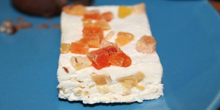 Com frutas cristalizadas