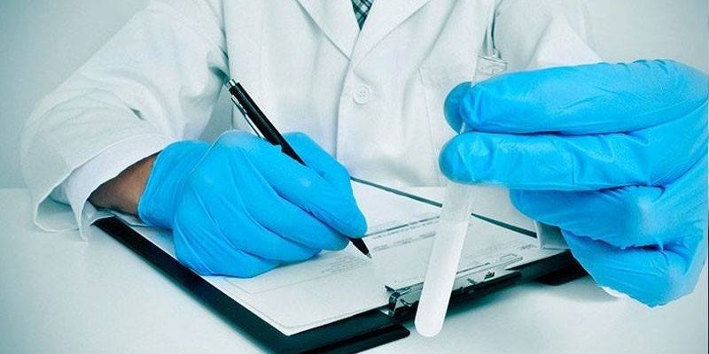 Medic registra o resultado da análise